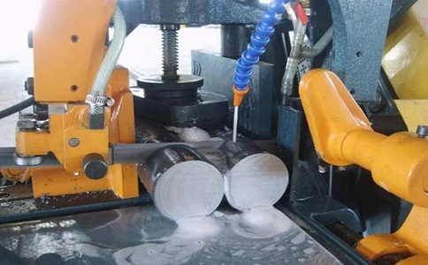 青山湖卧式带锯床的送料方式有哪几种？