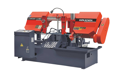 青山湖龙门带锯床工件照成切歪斜的原因是什么？